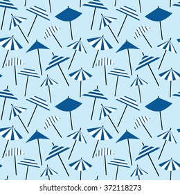 Seamless pattern with cute retro beach umbrellas 1