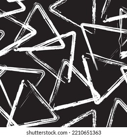 Seamless pattern decorated with chains and pearls.