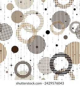 Seamless pattern decorated with chains and pearls.