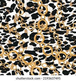 Seamless pattern decorated with precious stones, gold chains and pearls.