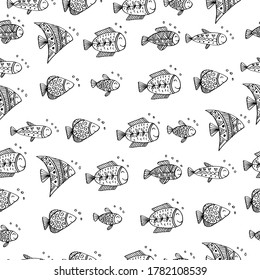 Nahtlose Muster mit dekorativem Fisch im Dodle-Stil