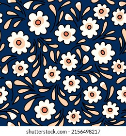 Patrón inmaculado con adorno floral decorativo. Composición libre de pequeñas plantas de contorno: flores blancas, hojas, sobre un fondo azul oscuro. Diseño de superficie botánica al estilo folclórico. Vector.