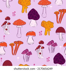 Seamless pattern with different types of mushrooms. Vector graphics.