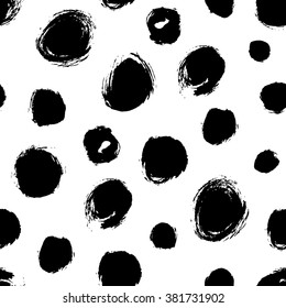 Seamless pattern with distressed dry brush circles and spots