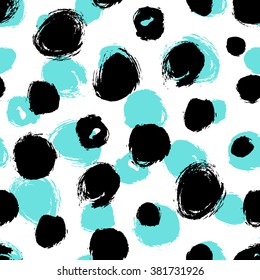 Seamless pattern with distressed dry brush circles and spots