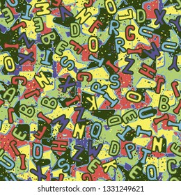 Seamless pattern. Drawn letters of the Latin alphabet scattered chaotically on an abstract background.
