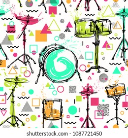 Seamless pattern with  drum kit with splashes in watercolor style and decorative geometric elements on white background. Colorful design for retro party in memphis style. Vector illustration 