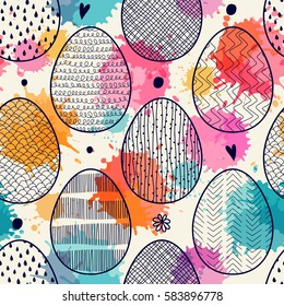 Seamless pattern with Easter eggs. Freehand drawing