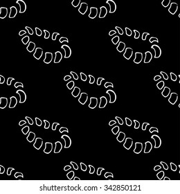 Seamless pattern with ethnic bracelet. Graphic hand drawn background.