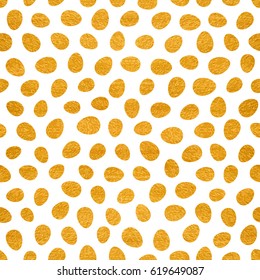 Seamless pattern of falling gold textured easter eggs on white background. Elegant backdrop for Easter greeting cards, banners, invitations, wrapping and paper packaging. Vector illustration.