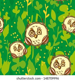 Seamless pattern with funny big-eyed owl on a green background. Vector