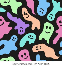 Patrón sin fisuras con fantasmas de colores divertidos. Fondo de dibujos animados brillante para Halloween.