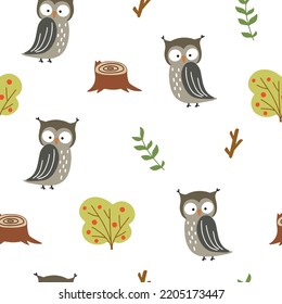 Patrón sin foco con búhos divertidos en el bosque. Ilustración vectorial para su diseño