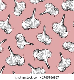  seamless pattern of garlic on a pink background.A simple pattern of garlic.Hand-drawn vector illustration in the Doodle style. Head of garlic