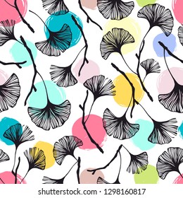 Seamless pattern with ginkgo leaves.
