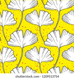 Seamless pattern with ginkgo leaves. Simple stylish pattern. Freehand drawing, vector.