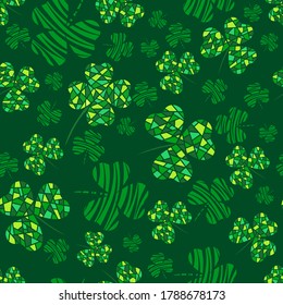 Seamless pattern with green clover leaves. Modern background with repeating elements for packaging, printing, fabric. Vectorillustration