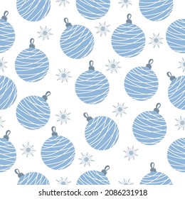 Nahtloses Muster mit handgezeichneten Weihnachtsbaumkugeln auf weißem Hintergrund. Doodle, einfache flache Abbildung. Es kann für die Dekoration von Textilien, Papier verwendet werden.