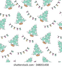 Seamless pattern with hand drawn colored sketch of Christmas tree covered with snow. Christmas decoration, new year lights. Vector illustration. Funny kids style. Wrapping paper. 