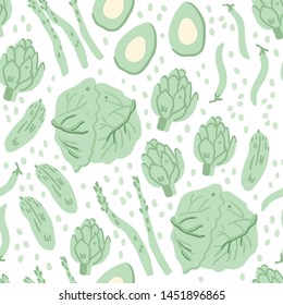 Seamless pattern with hand drawn doodle green vegetables. Vector texture. Flat icons: peas, cucumber, broccoli, avocado, cauliflower, asparagus. Vegetarian healthy food. Vegan, farm - Vector