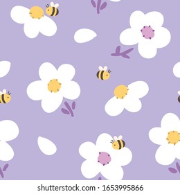 Patrón sin problemas con flor dibujada a mano y diseño de abejas en fondo violento