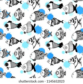 Seamless pattern with hand drawn funny fishes in sketch style.
