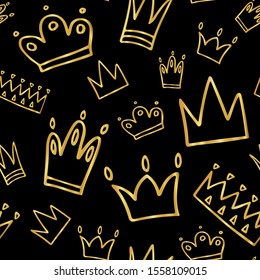 Seamless pattern of hand drawn golden shining crowns. Grunge doodle style diadem silhouettes painted with ink and brush. Logo and icon gold collection on black background. Vector illustration