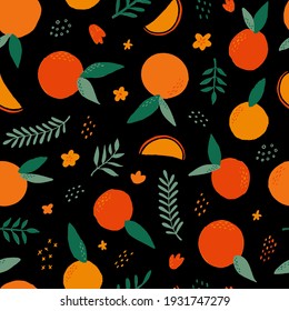 nahtloses Muster mit handgezeichneten Orangen, Blumen und Blättern auf schwarzem Hintergrund. Gut geeignet für Umhüllungspapier, Stoffdrucke, Tapeten, Hintergründe, stationär, Scrapbooking usw. EPS10