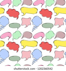 Seamless pattern with hand drawn sketch speech bubbles. Vector illustration.