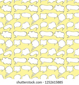 Seamless pattern with hand drawn sketch speech bubbles. Vector illustration.