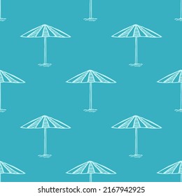 Seamless pattern with hand-drawn beach umbrella icon.