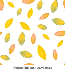 Nahtloses Muster mit handgezeichnet gezogenen, wasserfarbigen orangefarbenen Blättern. Abstrakte Hintergrundgrafik. Organisches, natürliches, frisches Konzept für Textilien, Druck usw.