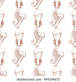 Seamless pattern with a harp and a glass of foamy beer.