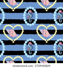 Patrón sin fisuras con marcos de perlas en forma de corazón con caballito de mar y caracola sobre un fondo azul con rayas negras Horizontales ásperas. Bueno para la tela, azulejos, decoración, envoltura, papel de regalo y más