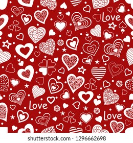  Seamless pattern with hearts on red background