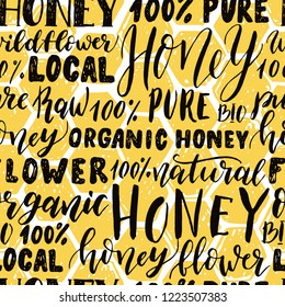 Seamless pattern of honey lettering and honeycomb. Vector hand drawn illustration.