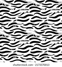 Seamless pattern with horizontal grunge waves. Black curved small lines ornament. Ocean, river and sea waves motif. Background with organic brush strokes. Hand drawn sea water vector background