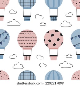 Seamless pattern with hot air balloon and clouds.  Hand drawn airship. Balloon flying in the sky. Vector illustration.