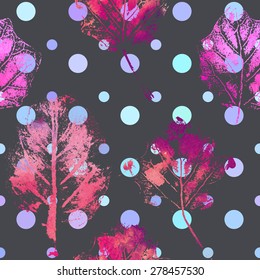 Seamless pattern with imprints of the leaves. Bright watercolor repetition texture. Summer or autumn design.