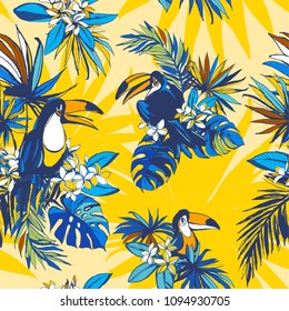 Seamless pattern of ink Hand drawn Tropical monstera palm leaves, flowers, birds. Greeting card, invitation for summer beach party, flyer, textile print. Vector illustration. Grunge design style