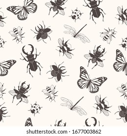 Seamless pattern with insects. Summer print. Vector graphics.	
