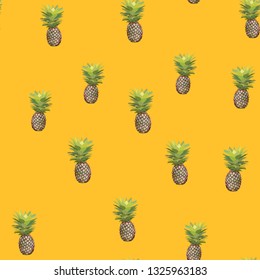 Seamless pattern of juicy and beautiful pineapples. Exotic vector illustration.