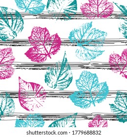 seamless pattern of leaves prints in color of autumn leaves on a white background background for textile decor and design. Fabric texture.