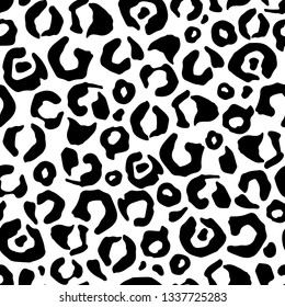 Seamless pattern with leopard fur texture. Black and white. Vector background.Great for print, fabrics, textile, wrapping paper, wallpaper, invitation cards.