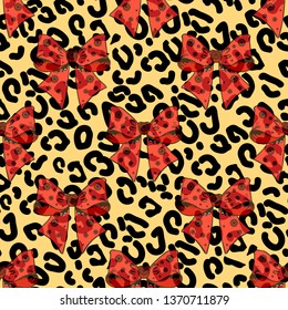 Seamless pattern with leopard print and roses. Vector background with animal skin and flower texture. For printing on fabric, wallpaper, packaging. eps10