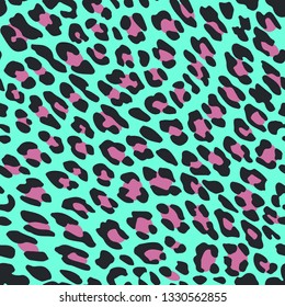 Seamless pattern leopard skin on blue background. 