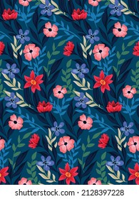Nahtloses Muster mit freier Blumenanordnung, Märchenwiese. Feiner Blumendruck mit wilden Blumen, Blättern, Zweigen auf blauem Hintergrund. Botanischer Hintergrund mit handgezeichneten Pflanzen. Vektorgrafik.