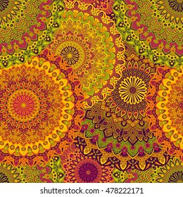 Seamless pattern mandala ornament. Vintage decorative elements. Hand drawn oriental background. Tribal motifs.