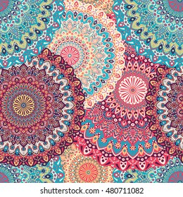 Seamless pattern mandala ornament. Vintage decorative elements. Hand drawn oriental background. Tribal motifs.