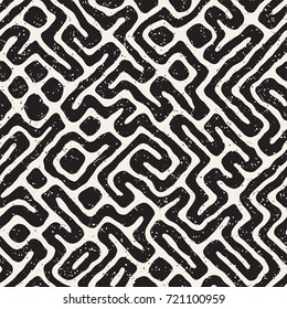 Seamless pattern with maze lines. Monochrome abstract background. Vector hand drawn labyrinth.